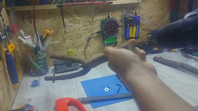 Деревянные жердочки для волнистых попугаев и других птиц своими руками - DIY смотреть онлайн