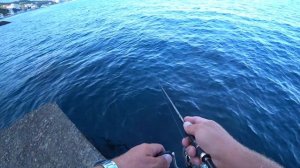 Рыбалка в Алуште с волнореза (бун) на самодур и спиннинг