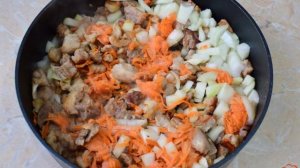 Рис с мясом на сковороде