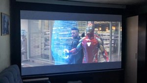 123" (312 см) Экран для проектора Lumien Master Picture LMP-100117. Проектор - Epson EH-TW 740