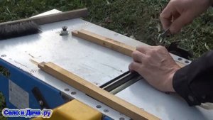 Распиловочно-строгальный станок по дереву: регулировка ножей.