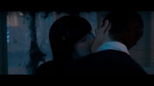 Гарри Поттер и Орден Феникса - поцелуй Гарри и Чжоу.