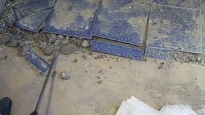 Демонтаж плитки в ванной