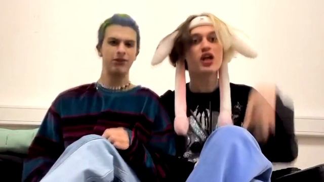 ИВАН ЗОЛО ПОКРАСИЛ ВОЛОСЫ! ВСТРЕЧА С НЕКОГЛАЕМ! смотреть онлайн