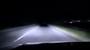 Volkswagen - Dynamic Light Assist ( DLA )