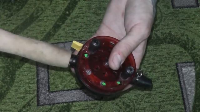 Кормушка для зимней рыбалки. Помощник рыбака при кормлении рыбы! смотреть онлайн