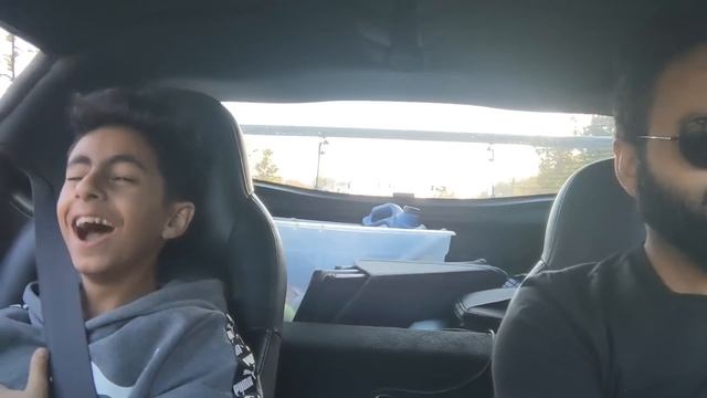 My little bro's reaction to the Corvette RR смотреть онлайн