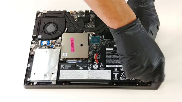 Lenovo Legion Y730 disassembly and upgrade options