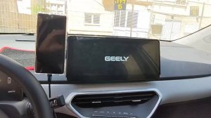 מדריך התקנת Android Auto וסייר קבצים במכונית Geely Geometry C