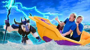 Видео онлайн - Король Бури устроил Шторм в Аквапарке! – Акватим и Литл Пони в видео игры битвы