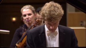 Jan Lisiecki - Chopin Nocturne Op.48 No.1 in C Minor