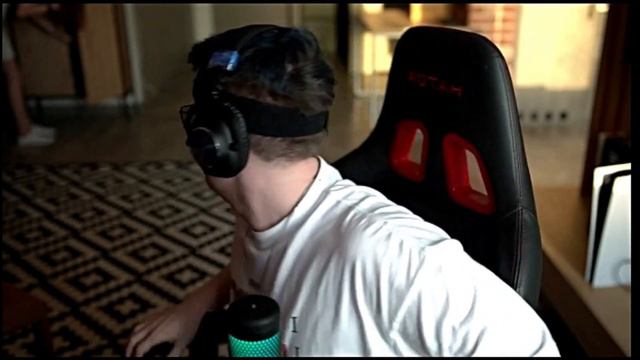 заплакал как запустил на твиче спустя 192 дня смотреть онлайн