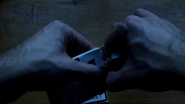 Не выбрасывайте пустую пачку сигарет смотреть онлайн