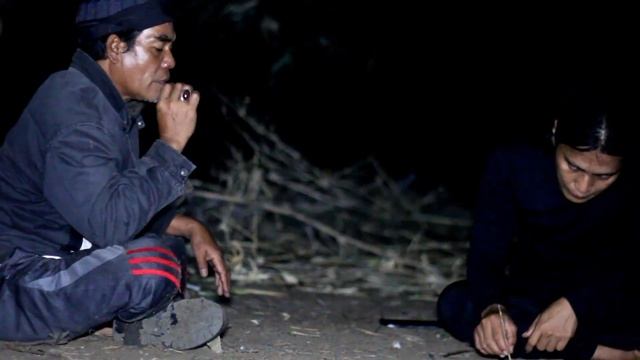 PODCAST MAKHLUK GAIB DI HUTAN ANGKER UJI NYALI [PENELUSURAN] смотреть онлайн