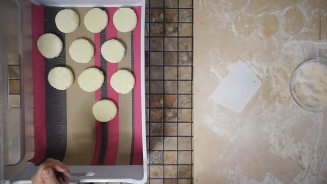 СЫРНИКИ ВПРОК !!! Как правильно ЗАГОТОВИТЬ. Как БЫСТРО пожарить на ЗАВТРАК СЫРНИКИ. Раздача Повара.