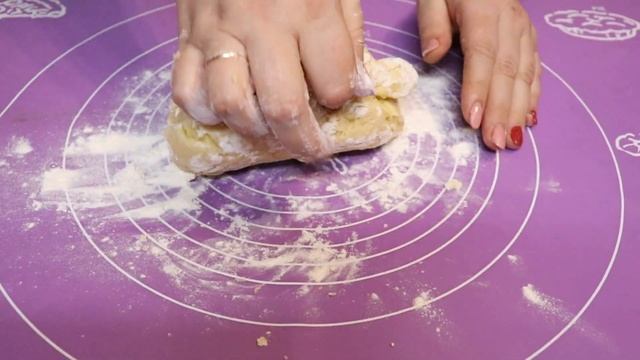 ФРАНЦУЗЬКЕ ПЕЧИВО з 4 інгредієнтів. Простий рецепт листкового печива до чаю. смотреть онлайн