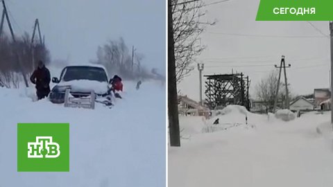 Мощный ураган обрушился на Сахалин