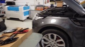 How to remove / upgrade options Range Rover Sport L494 Side Wing Fender Vents