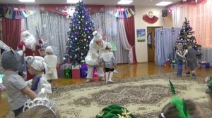 Танец лесных зверей Средняя Б группа Новогодний утренник-2019