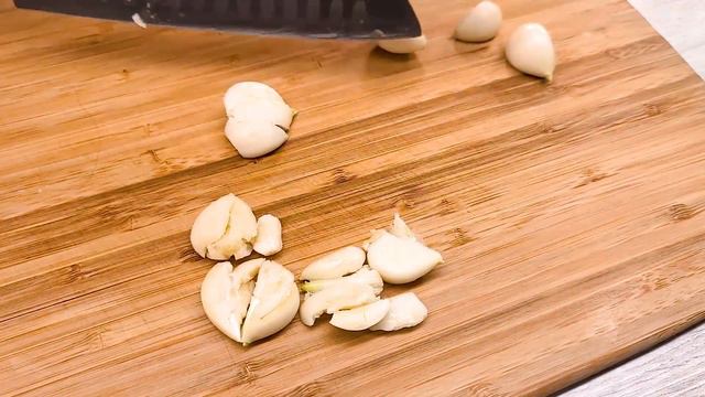 If you have potatoes make this simple and delicious potato dish. Potato and Onion Recipe. ASMR