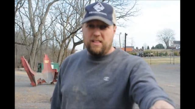 Star magnolia     Magnolia stellata is a shrub like tree  We grow at HH Farm смотреть онлайн