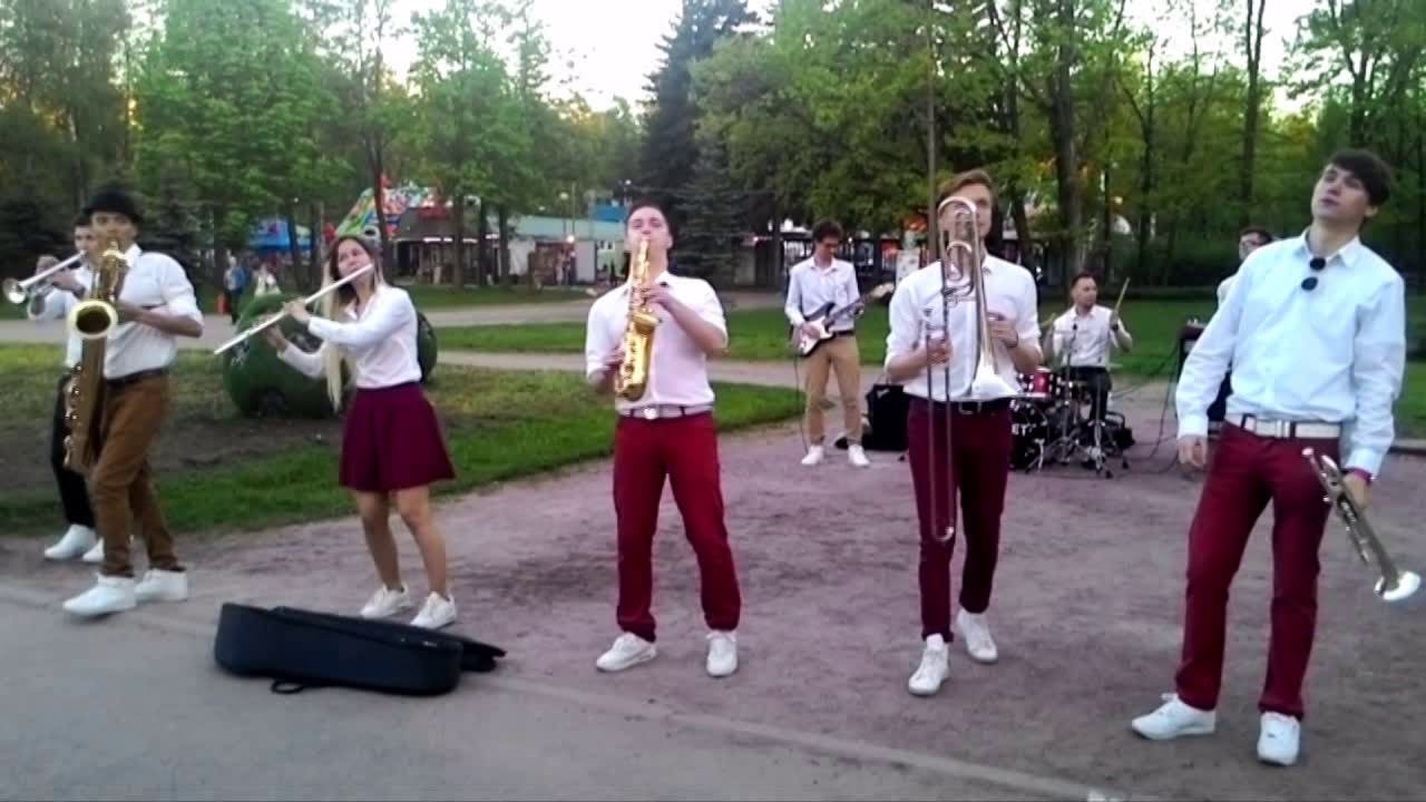 Уличные музыканты