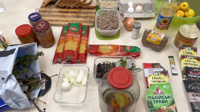 ВЫЖИТЬ МЕСЯЦ НА ГУМАНИТАРКЕ В МАРИУПОЛЕ. ДЕНЬ 19-20-21! смотреть онлайн