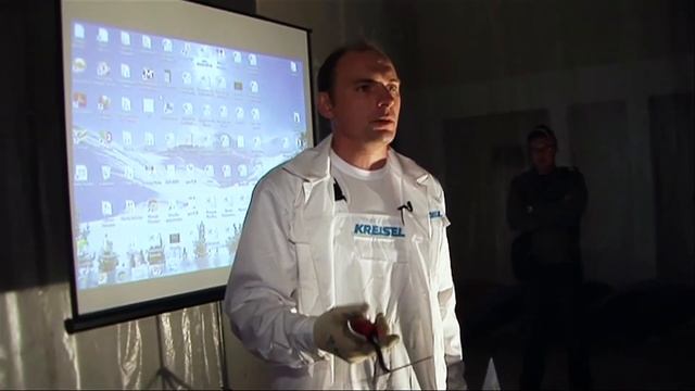 Приклеивание плит теплоизоляции
