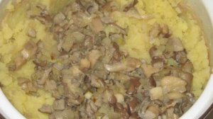 Вареники с картофелем и вешенками