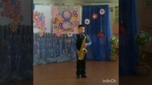 Кирилл Гусев, 8 лет. На школьном концерте. Саксофон альт "Yesterday"