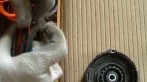 Заправка лески в катушку триммера 1 часть