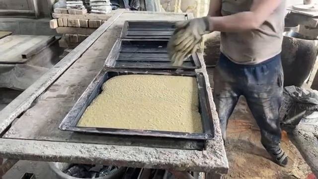 Производство тротуарной плитки «Три доски» по технологии вибролитья
