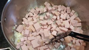 Тушеная капуста с колбасой