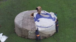 Own it 2! Globetrotters Unit 5.5 Living in ger