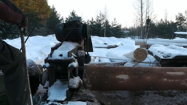 Окорочно строгальный станок для бревен. Самоделка!