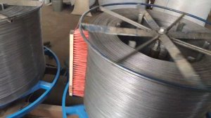 экструдер предназначен для покрытия проволоки полимерным покрытием разных цветов