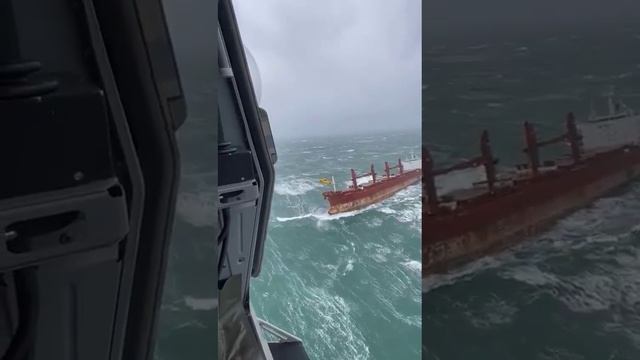 Могучий океан, ему всё равно какая "скорлупка" у него на плечах, сухогруз или атомный авианосец...