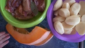 Рецепт: Картошка и тыква, запеченные с грудинкой в рукаве