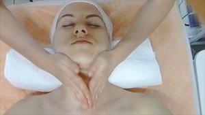 Французский скульптурный массаж лица кисточками. Косметолог Анастасия Жаркая