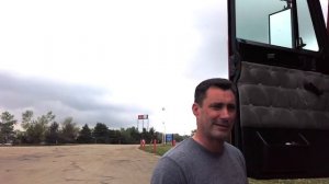 В США плохие ТРАКИ АМЕРИКАНЕЦ против новых современных траков! НА ЧЕМ ЕЗДЯТ в США