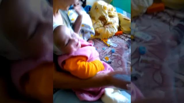 наш первый смех в 3 месяца смотреть онлайн