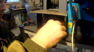 Решил это исправить,гнутый профиль на станке "УЗОР-Н1"...работаем в гараже...