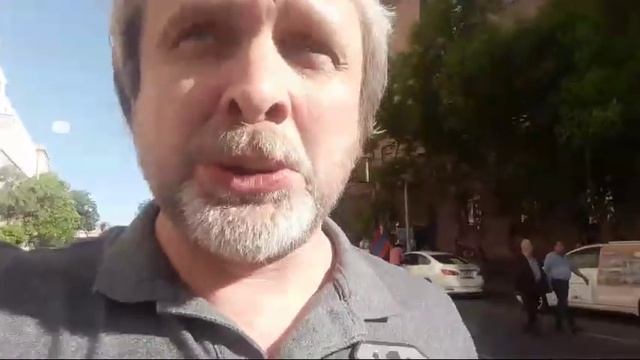 ОТСТАВКА ВО ВРЕМЯ СТРИМА. Вся страна на улицах. смотреть онлайн