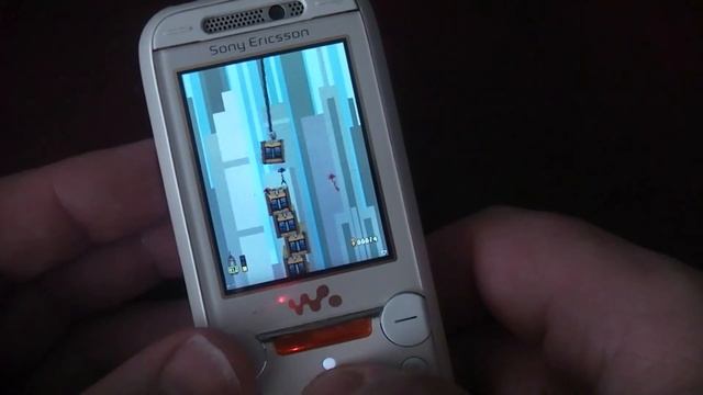 Sony Ericsson W850i Mobile Phone Demonstration - Tower Bloxx Game смотреть онлайн