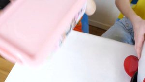 Платоха Моха шутит с папой и прыгает сквозь стену - сборник видео для детей