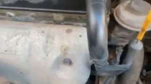 Осмотр подкапотного пространства на Шевроле лачетти.