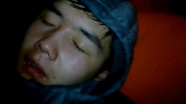 Спящие красавицы Нур и Ният смотреть онлайн