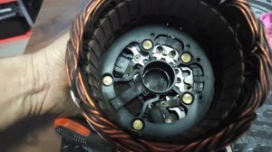 замена подшипника в генераторе нисан Теана J31 2.5