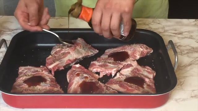 Свиные ребра в духовке под соусом барбекю | VKUSno смотреть онлайн