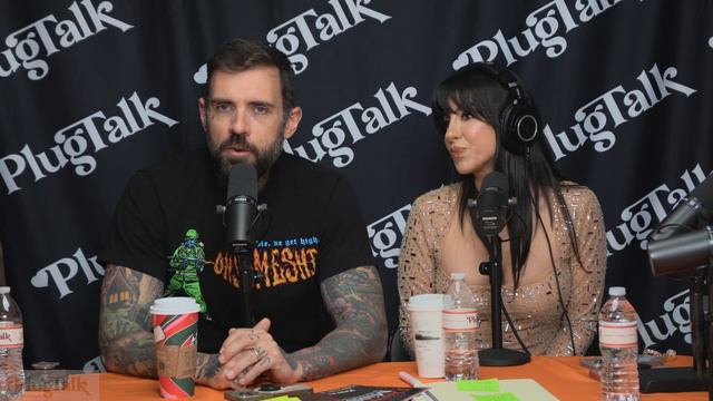 10 ADULT STARS LINK UP FOR A LIVESTREAM смотреть онлайн